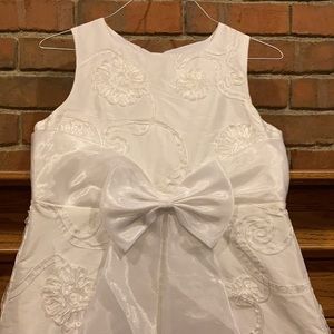 EUC sz 14 Bonnie Jean off white dress